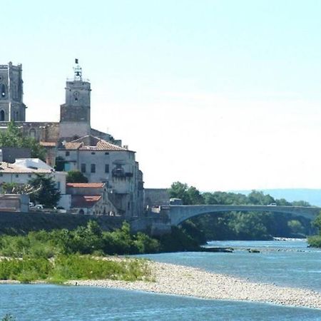F1 Rez De Chaussee Au Coeur De Pont-Saint-Esprit Buitenkant foto